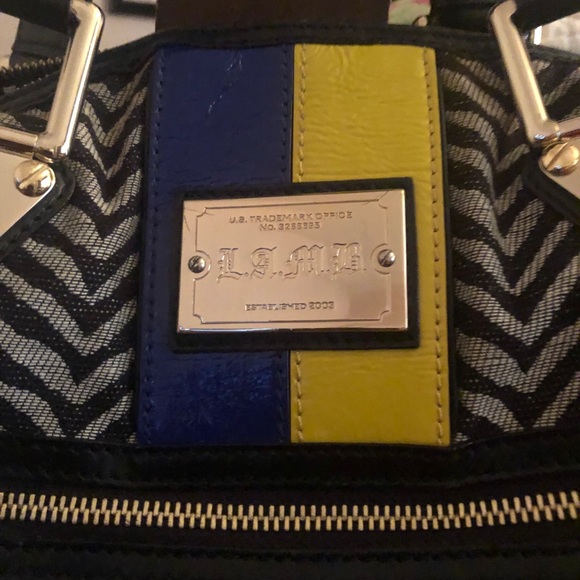 L.A.M.B. Crossbody handbag - Picture 6 of 6